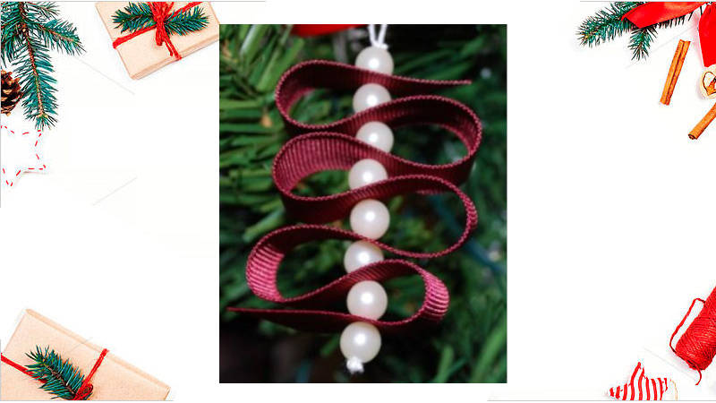 Adornos con perlas y cintas para Navidad